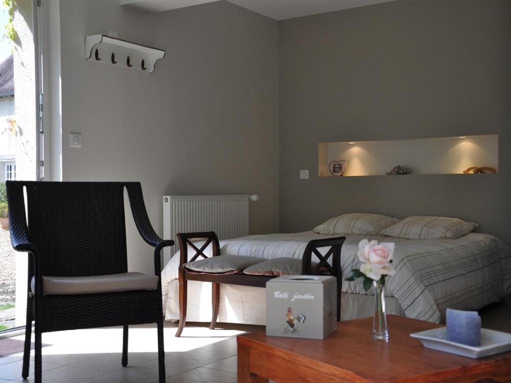 Les Marronniers Otel Cambremer Oda fotoğraf